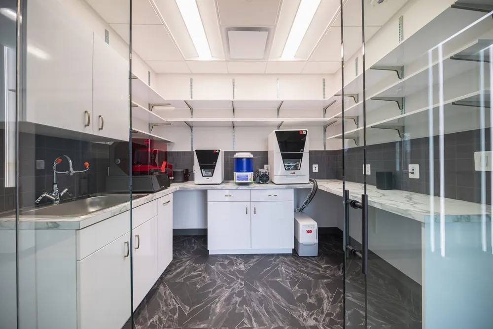 The in-house digital lab with 3D printers and milling machines.